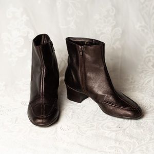 Nice Italian leather boots (brown)